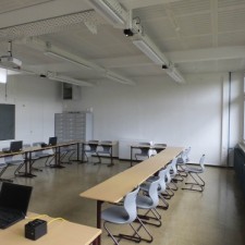 German high school transmits lessons via the lights